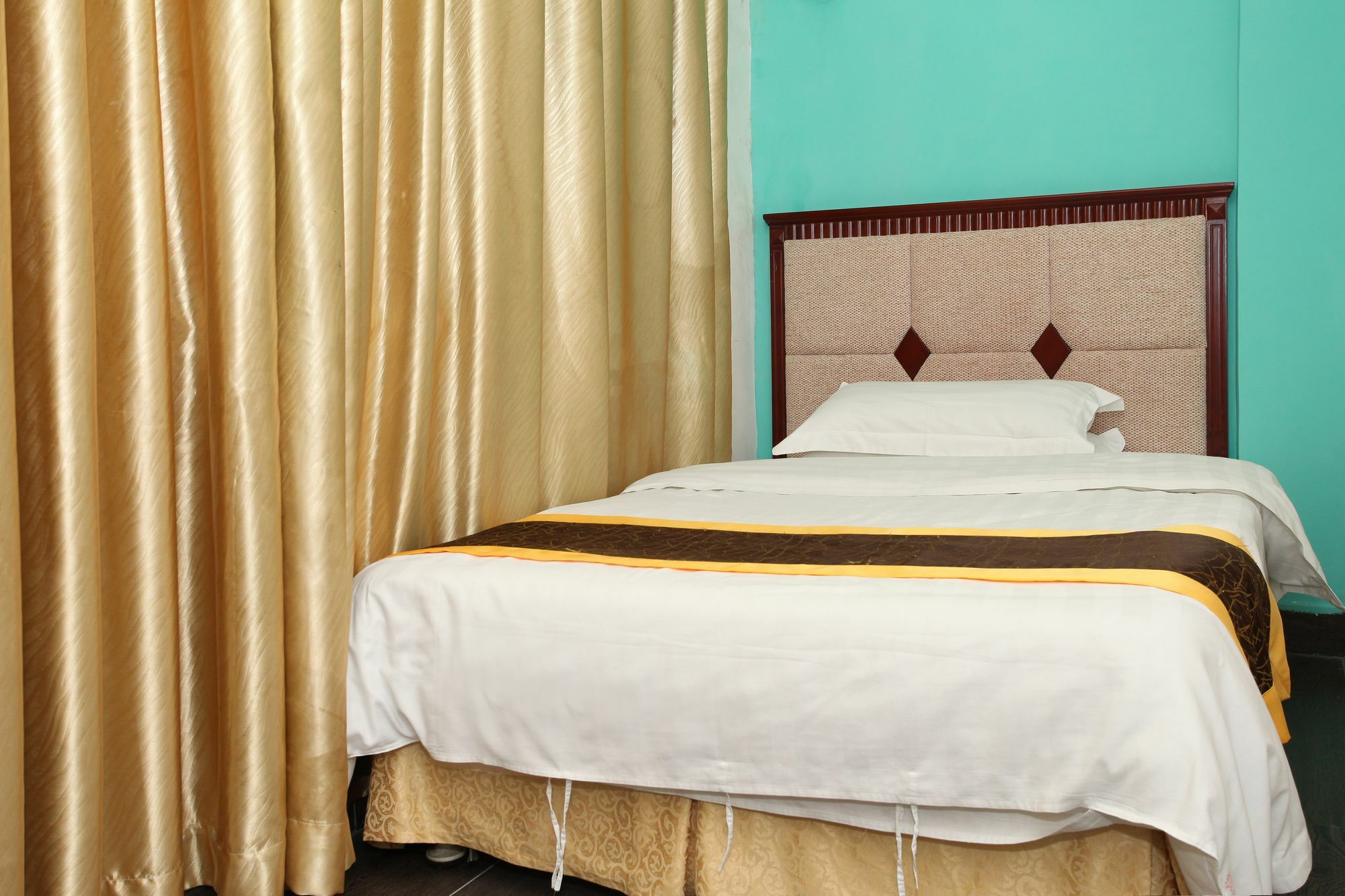 Yincheng Hotel Xiniupo Exterior photo